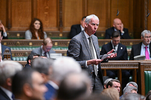 John Milne asking his first PMQ ⓒ House of Commons